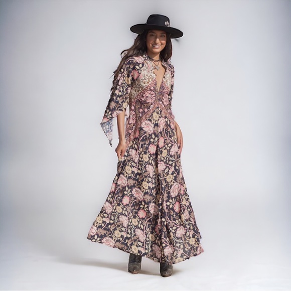 SOLD FP x Jen’s Pirate Booty Baroque Hyacinth Gown - Picture 3 of 15